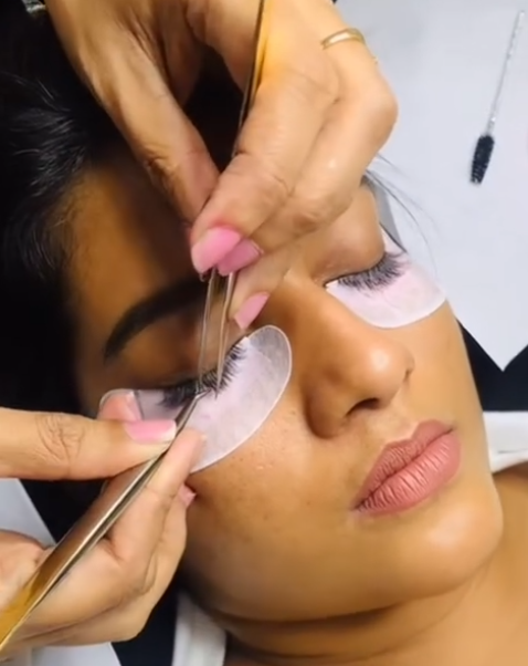 Volume Lash Extensions